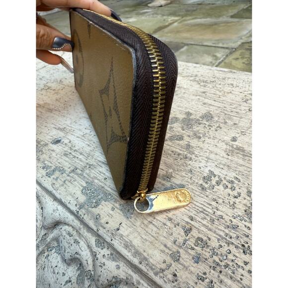 LOUIS VUITTON MONOGRAM GIANT NEONEO REVERSE ZIPPY WALLET EUC - Picture 3 of 7